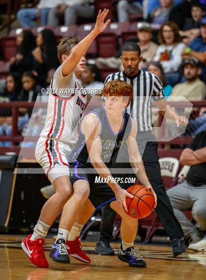 Thumbnail 2 in Kountze vs. Lipan (Tenaha ISD Holiday Hoops) photogallery.