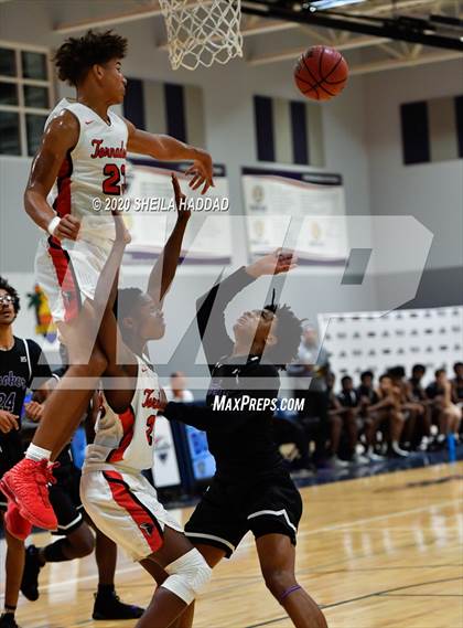 Thumbnail 3 in Clearwater vs Booker (Prep Hoops Sunbash) photogallery.