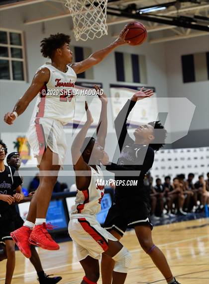 Thumbnail 2 in Clearwater vs Booker (Prep Hoops Sunbash) photogallery.