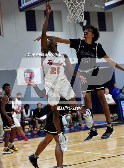 Thumbnail 2 in Clearwater vs Booker (Prep Hoops Sunbash) photogallery.