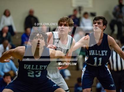 Thumbnail 2 in Wayne Valley vs Delbarton (JP Flynn Memorial Tournament) photogallery.