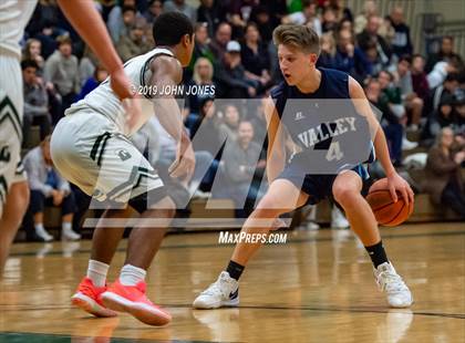 Thumbnail 2 in Wayne Valley vs Delbarton (JP Flynn Memorial Tournament) photogallery.