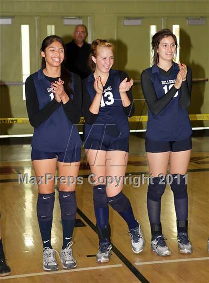 Thumbnail 1 in Northridge Academy vs. Elizabeth Learning Center (CIF LACS Small School Final) photogallery.