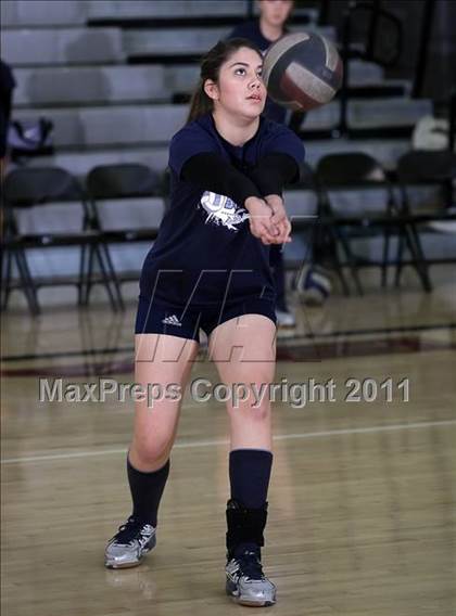 Thumbnail 2 in Northridge Academy vs. Elizabeth Learning Center (CIF LACS Small School Final) photogallery.