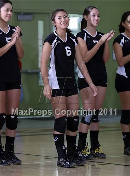 Thumbnail 3 in Northridge Academy vs. Elizabeth Learning Center (CIF LACS Small School Final) photogallery.