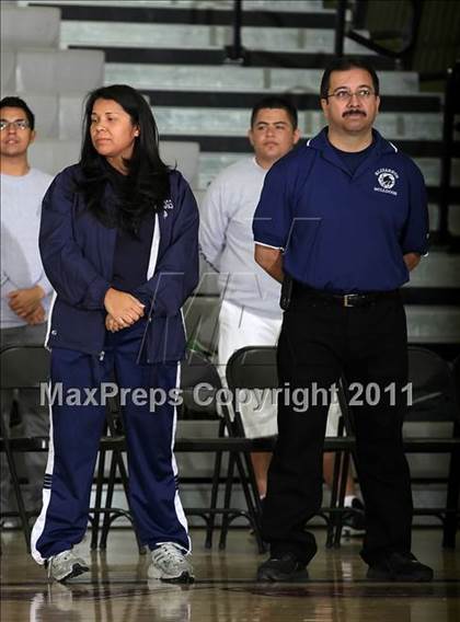 Thumbnail 2 in Northridge Academy vs. Elizabeth Learning Center (CIF LACS Small School Final) photogallery.