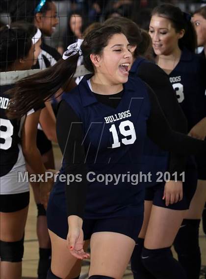 Thumbnail 3 in Northridge Academy vs. Elizabeth Learning Center (CIF LACS Small School Final) photogallery.