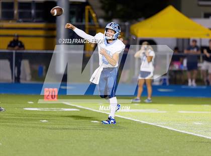 Thumbnail 3 in Newsome @ Sumner photogallery.