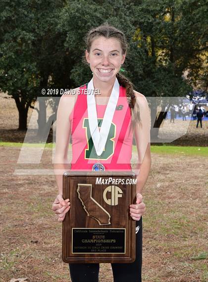 Thumbnail 2 in CIF State Cross Country Championships (Girls Awards) photogallery.