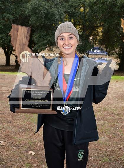 Thumbnail 2 in CIF State Cross Country Championships (Girls Awards) photogallery.