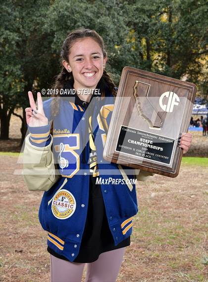 Thumbnail 2 in CIF State Cross Country Championships (Girls Awards) photogallery.
