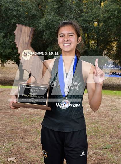 Thumbnail 3 in CIF State Cross Country Championships (Girls Awards) photogallery.