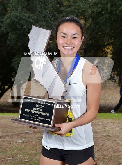 Thumbnail 3 in CIF State Cross Country Championships (Girls Awards) photogallery.