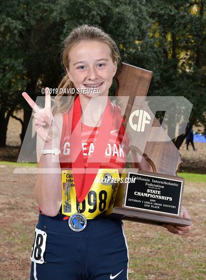 Thumbnail 2 in CIF State Cross Country Championships (Girls Awards) photogallery.