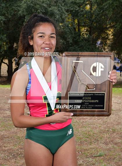 Thumbnail 2 in CIF State Cross Country Championships (Girls Awards) photogallery.