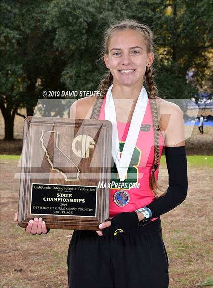 Thumbnail 2 in CIF State Cross Country Championships (Girls Awards) photogallery.