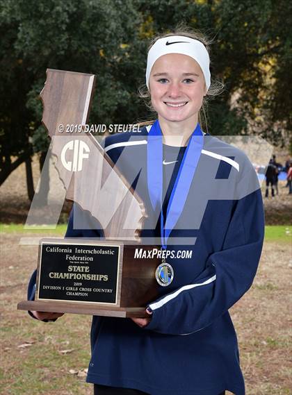 Thumbnail 3 in CIF State Cross Country Championships (Girls Awards) photogallery.