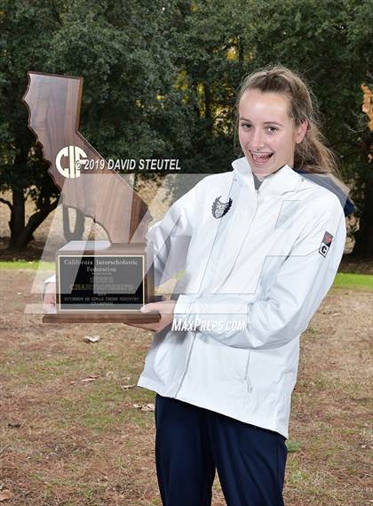 Thumbnail 2 in CIF State Cross Country Championships (Girls Awards) photogallery.