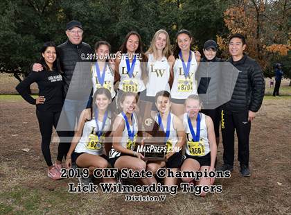 Thumbnail 3 in CIF State Cross Country Championships (Girls Awards) photogallery.