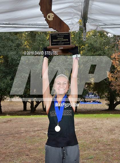 Thumbnail 1 in CIF State Cross Country Championships (Girls Awards) photogallery.