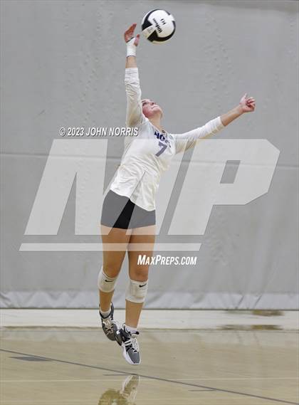 Thumbnail 1 in  Huntington North @ Leo photogallery.