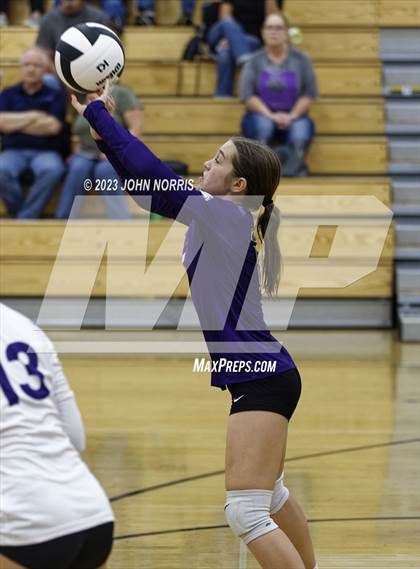 Thumbnail 3 in  Huntington North @ Leo photogallery.
