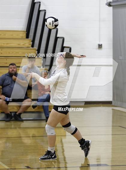 Thumbnail 3 in  Huntington North @ Leo photogallery.