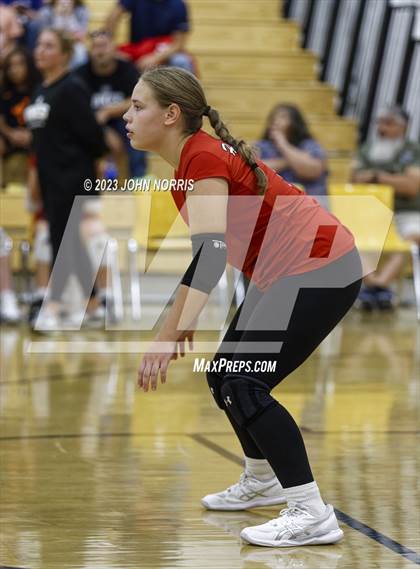 Thumbnail 1 in  Huntington North @ Leo photogallery.