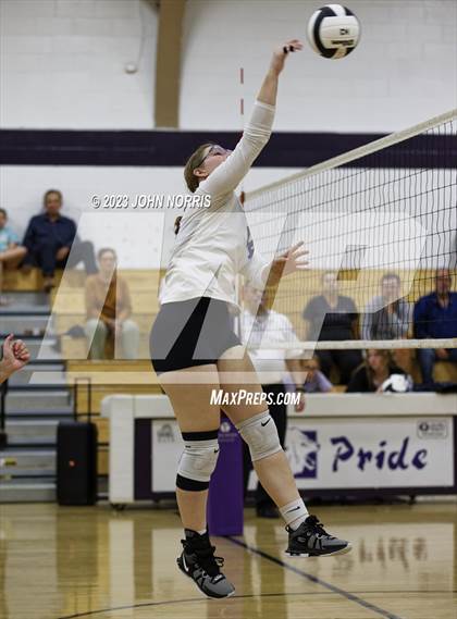 Thumbnail 1 in  Huntington North @ Leo photogallery.