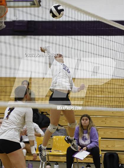 Thumbnail 1 in  Huntington North @ Leo photogallery.