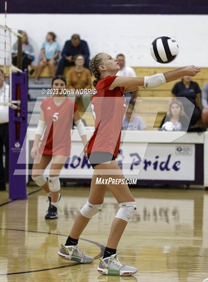 Thumbnail 3 in  Huntington North @ Leo photogallery.