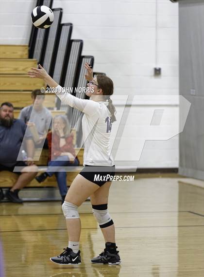 Thumbnail 1 in  Huntington North @ Leo photogallery.