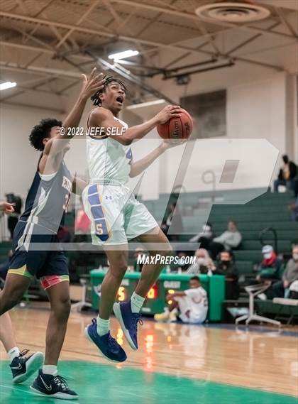 Thumbnail 2 in Edison vs. Oscar Smith photogallery.