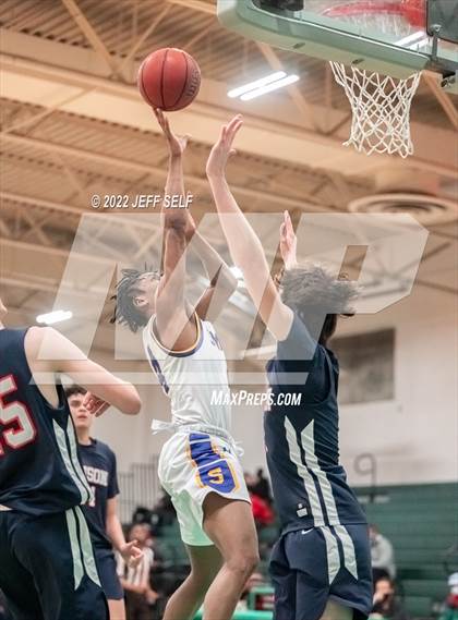 Thumbnail 3 in Edison vs. Oscar Smith photogallery.