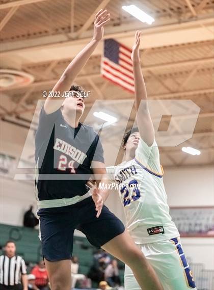 Thumbnail 3 in Edison vs. Oscar Smith photogallery.