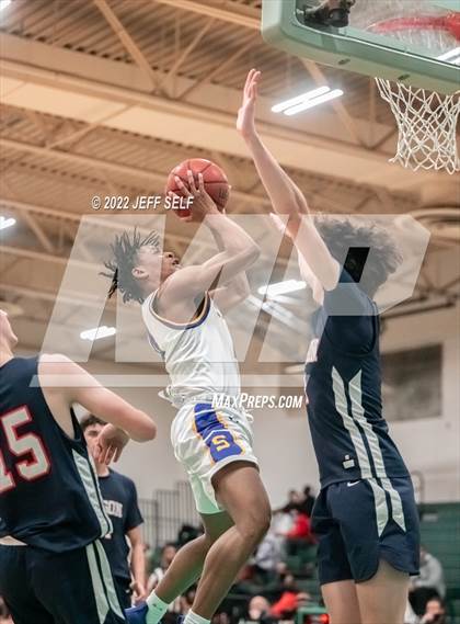 Thumbnail 2 in Edison vs. Oscar Smith photogallery.