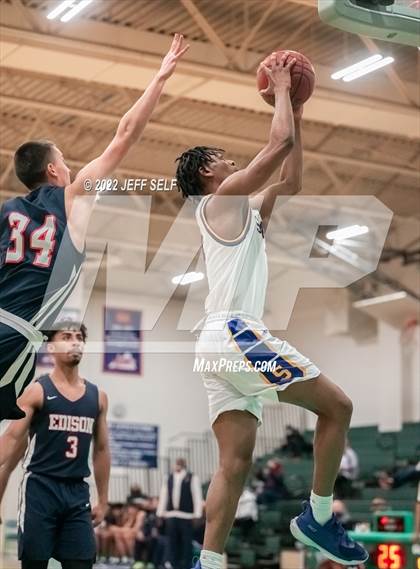 Thumbnail 2 in Edison vs. Oscar Smith photogallery.