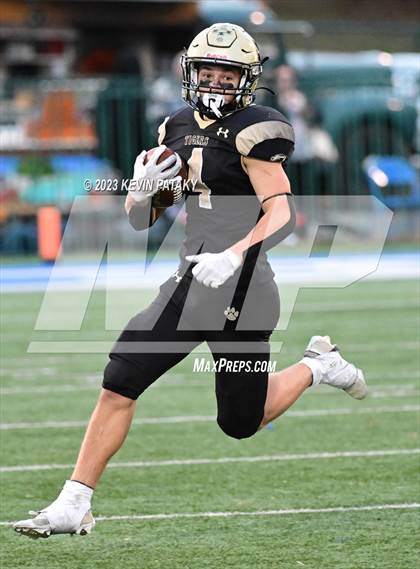 Thumbnail 1 in Rockville vs. Daniel Hand (CIAC Class M Final) photogallery.