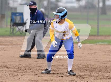 Thumbnail 2 in Frederick vs. Conifer photogallery.