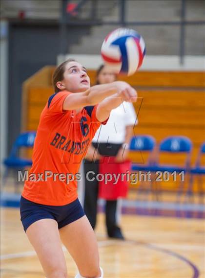 Thumbnail 2 in Holmes @ Brandeis photogallery.