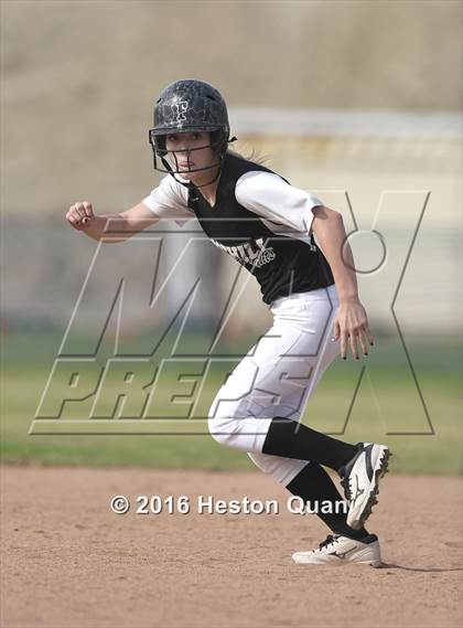 Thumbnail 3 in Foothill @ Brea Olinda photogallery.