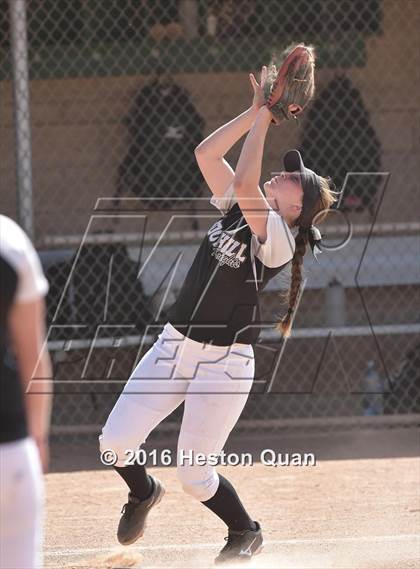 Thumbnail 1 in Foothill @ Brea Olinda photogallery.