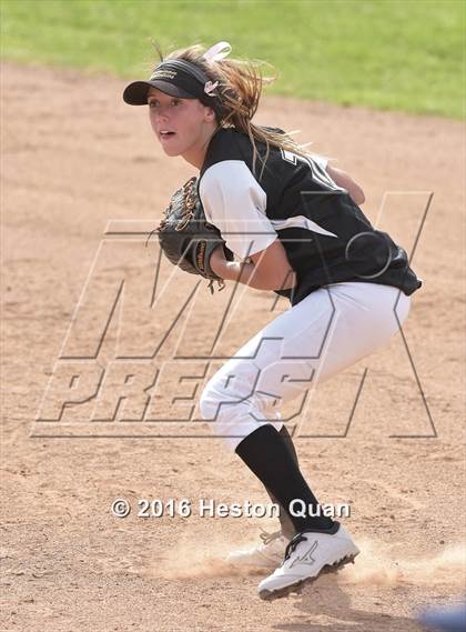 Thumbnail 2 in Foothill @ Brea Olinda photogallery.