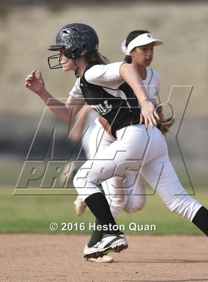 Thumbnail 1 in Foothill @ Brea Olinda photogallery.