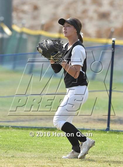 Thumbnail 1 in Foothill @ Brea Olinda photogallery.