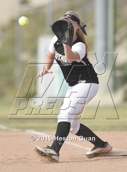 Thumbnail 1 in Foothill @ Brea Olinda photogallery.