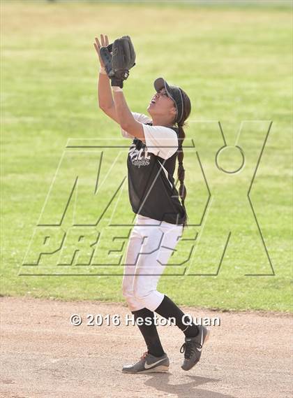 Thumbnail 3 in Foothill @ Brea Olinda photogallery.