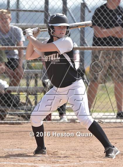 Thumbnail 3 in Foothill @ Brea Olinda photogallery.