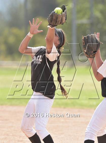 Thumbnail 3 in Foothill @ Brea Olinda photogallery.
