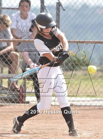 Thumbnail 2 in Foothill @ Brea Olinda photogallery.